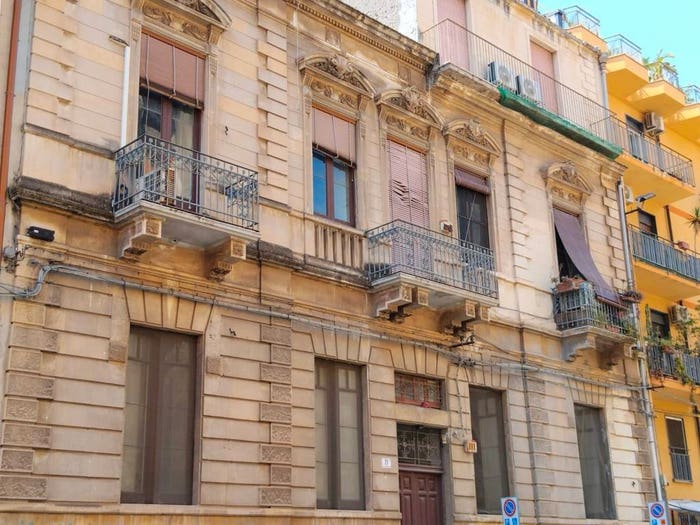 Appartamento con 5 locali in vendita in Villa Bellini Santa Maria di Gesù, Catania