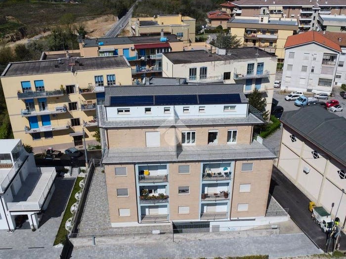 Appartamento quadrilocale in vendita in Via vittorio berardi, Centro, Ortona
