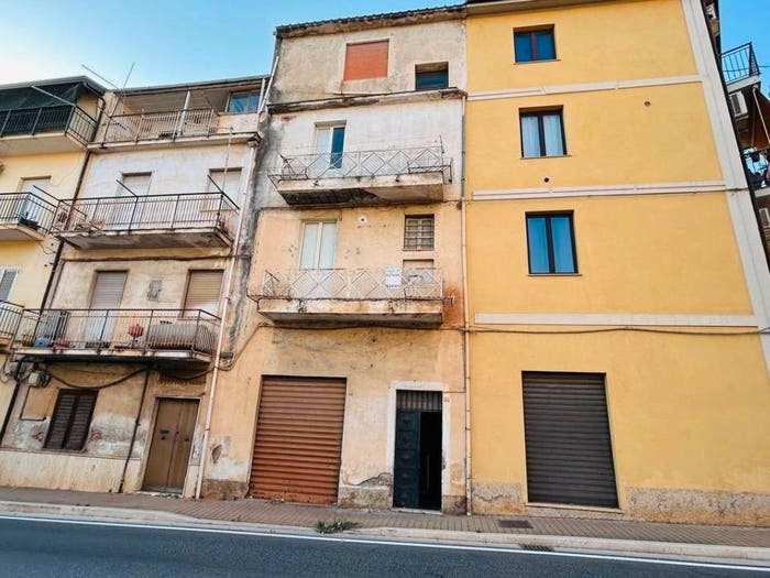 Casa con 6 locali in vendita in Via delle Terme, Nicastro Sambiase, Lamezia Terme