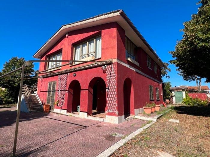 Casa con 6 locali in vendita in Vicolo Padula, Cogna, Aprilia