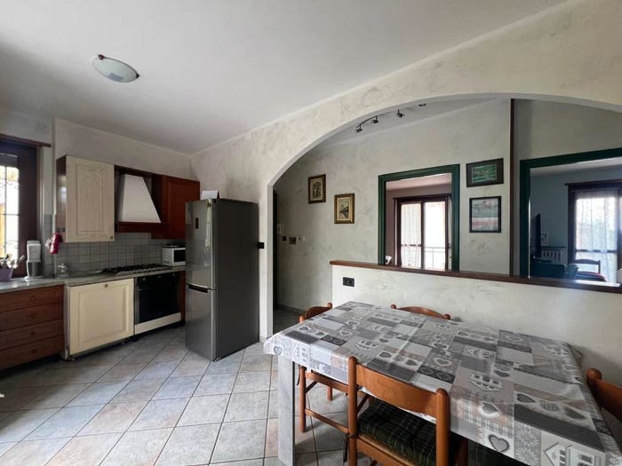 Casa trilocale in vendita in Via Villanova, Centro, Giaveno