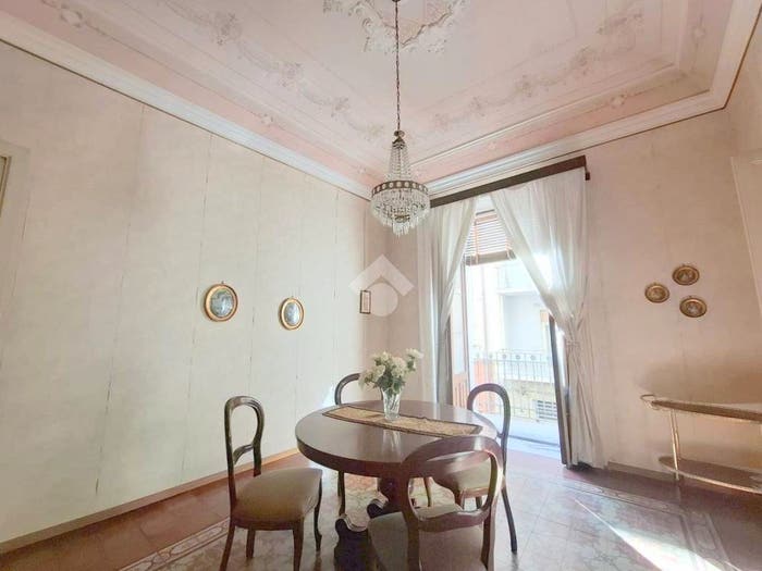 Appartamento con 6 locali in vendita in Via Conte Ruggero, XX Settembre Tribunale, Catania