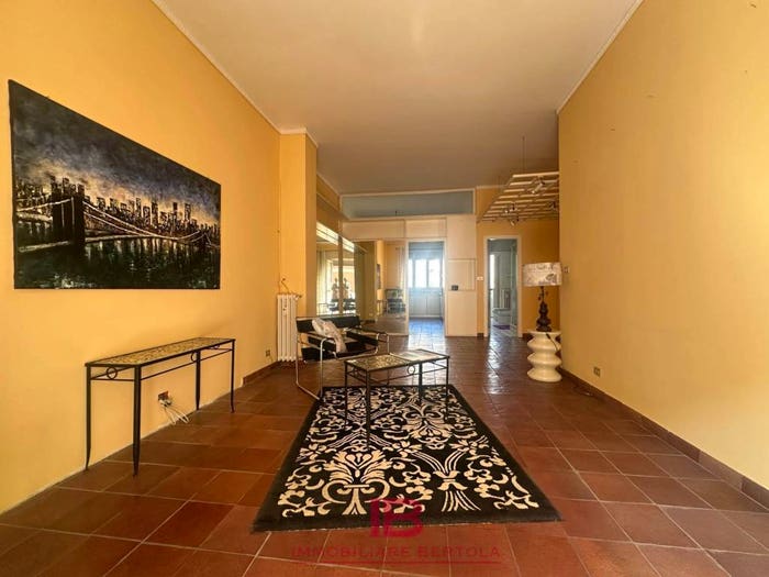 Appartamento trilocale in vendita in Via Venti Settembre, Centro, Cuneo
