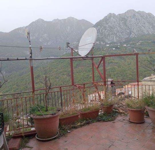 Casa con 6 locali in vendita in Via Cardarelli, Scapoli