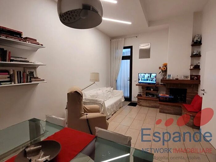 Appartamento con 6 locali in vendita in Via Leonilde Lotti, Forli'