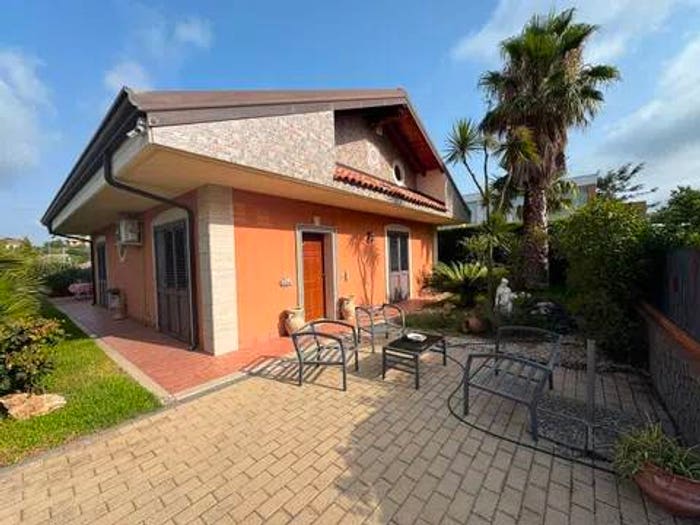 Casa con 6 locali in vendita in Centro, Mascalucia