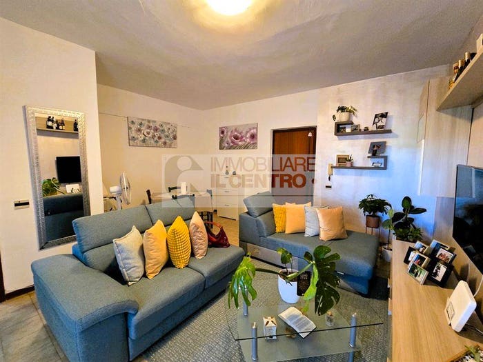 Appartamento trilocale in vendita in Luni Mare, Luni