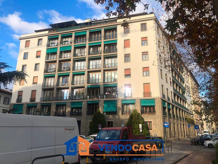 Appartamento con 5 locali in vendita in Viale Giacomo Matteotti, San Marco SS Annunziata, Firenze