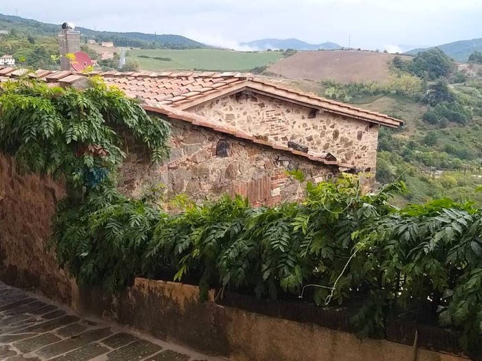 Casa trilocale in vendita in Centro, Castelnuovo di Val di Cecina