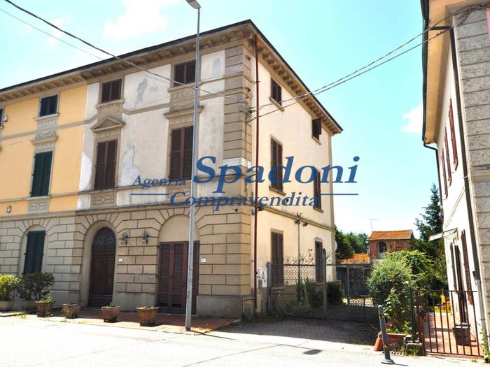 Casa con 6 locali in vendita in Via Romana Lucchese, Galleno, Fucecchio