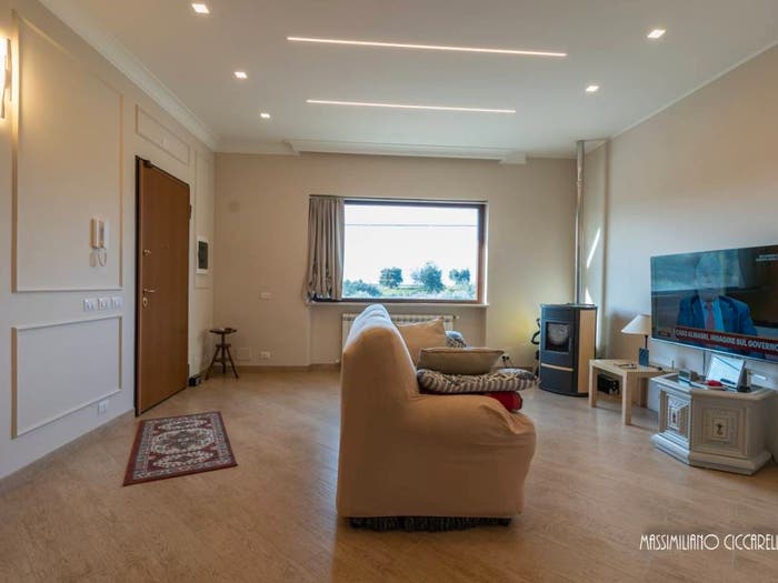 Casa con 6 locali in vendita in Via Montagnano, Cecchina, Albano Laziale