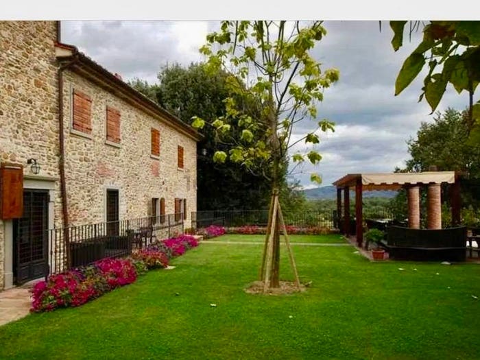 Casa con 6 locali in vendita in Piazza Magalotto, Castelluccio, Capolona