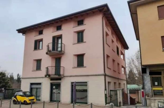 Appartamento trilocale in vendita in Via Andrea Appiani, Centro, Merone