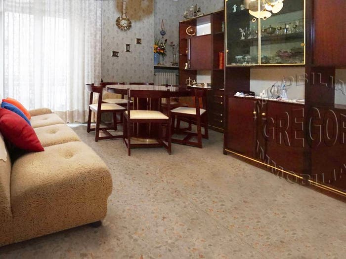 Appartamento con 5 locali in vendita in Via Silvestro Baglioni, Centro, Fermo