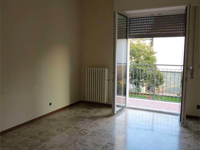 Appartamento trilocale in vendita in Via Genova, Villa Guardia