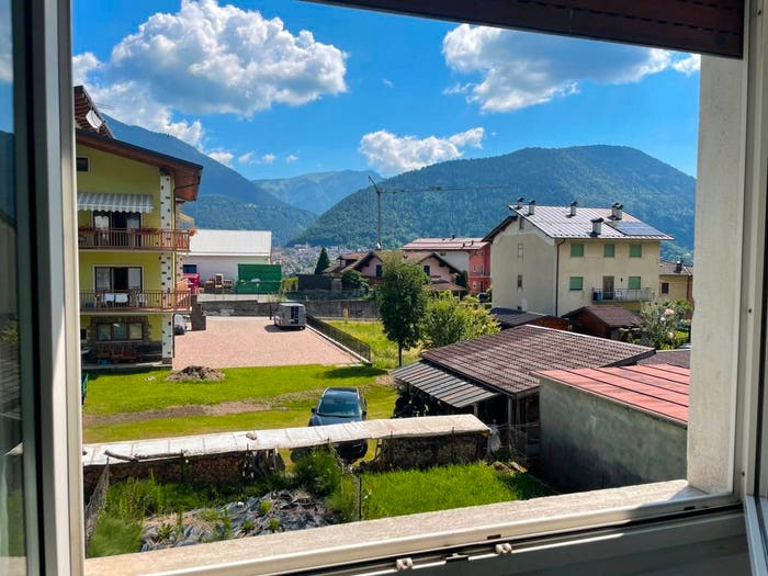 Appartamento con 6 locali in vendita in Via Nuova, Cinte Tesino