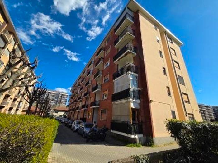 Appartamento trilocale in vendita in Via Silvio Allason, Gerbido, Grugliasco