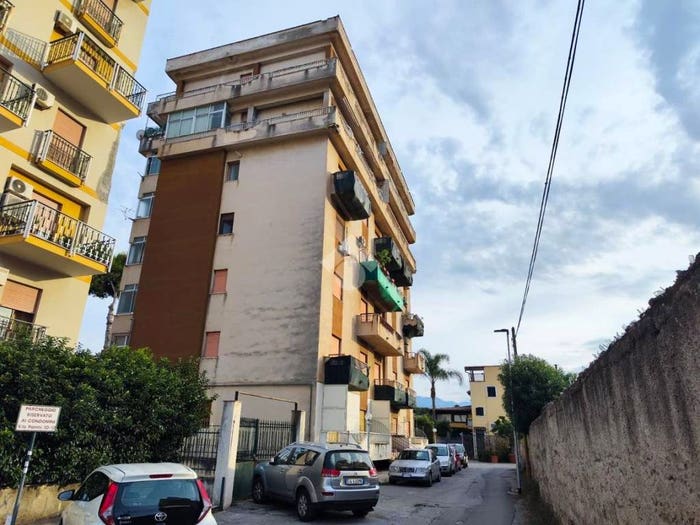 Appartamento con 5 locali in vendita in Vicolo Parrini, Uditore Leonardo Da Vinci Alta, Palermo