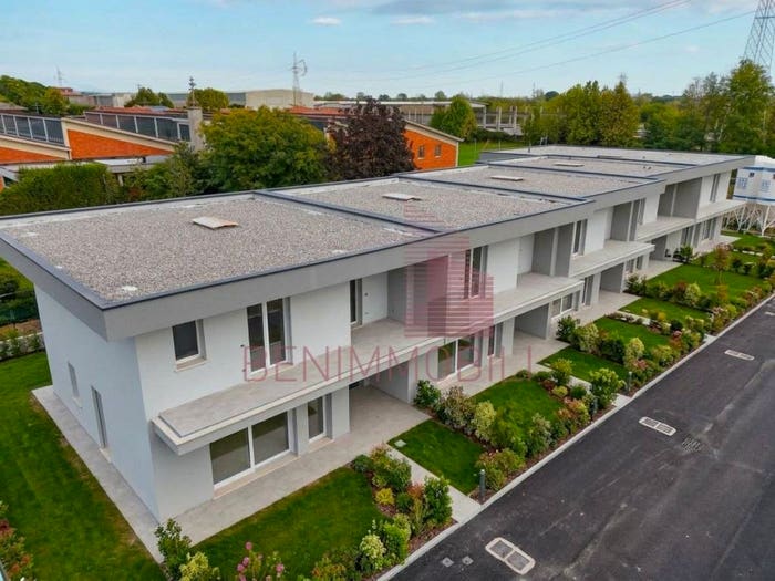 Casa quadrilocale in vendita in Via dei Santi, Bettole, Castenedolo