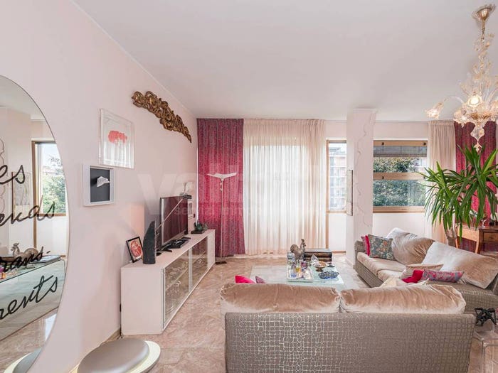 Appartamento con 5 locali in vendita in via Spreafico, San Biagio, Monza