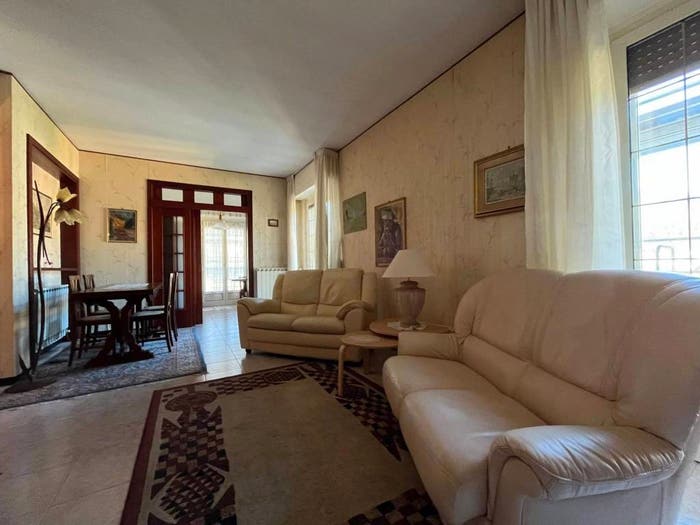 Appartamento quadrilocale in vendita in Via Malvaro, Centro, Cicagna