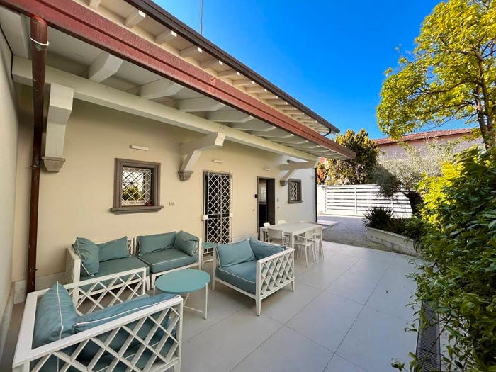 Casa con 6 locali in vendita in Via la Pace, Centro, Forte dei Marmi