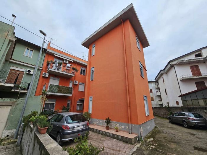 Appartamento trilocale in vendita in Via Trappeto, Centro, Falcone