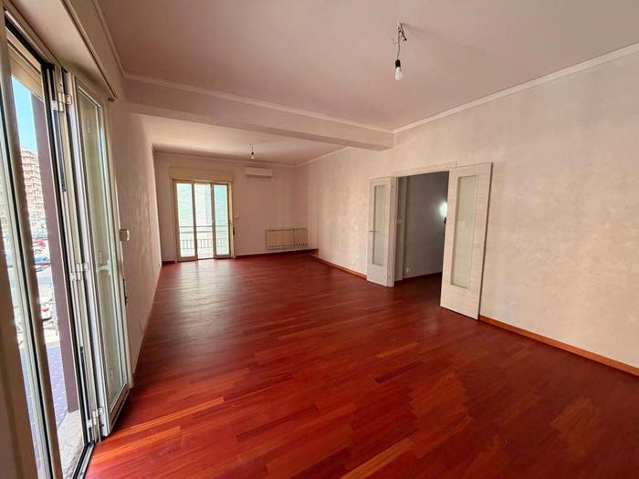 Appartamento con 5 locali in vendita in Via Matteo Renato Imbriani, Province Veneto, Catania