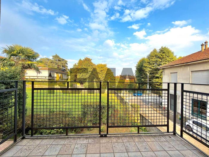 Casa con 6 locali in vendita in VIA PIAVE, Centro, Daverio