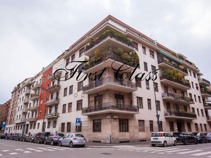 Appartamento trilocale in vendita in Via Mauro Macchi, Centrale, Milano