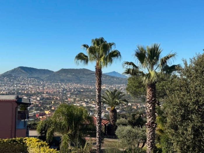 Casa con 6 locali in vendita in Via Benedetto Croce, Centro, Marano di Napoli