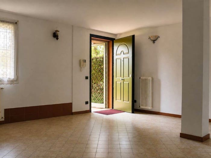 Appartamento trilocale in vendita in Via Pomposa, Ferrara