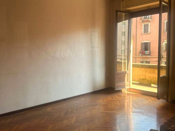 Appartamento trilocale in vendita in Viale Tunisia, Porta Venezia, Milano