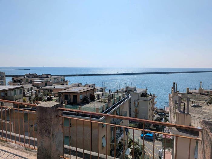 Appartamento trilocale in vendita in Via Antonio Gavino, Pegli, Genova