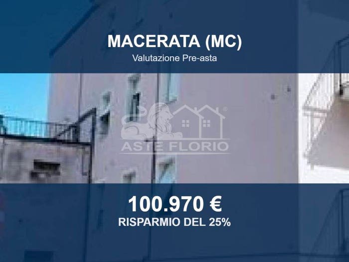 Appartamento con 5 locali in vendita in Via della Pace, Centro, Macerata