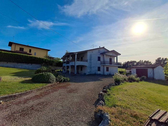 Casa con 6 locali in vendita in Centro, Agazzano