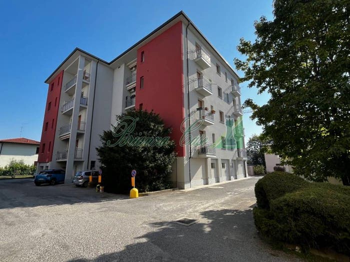 Appartamento trilocale in vendita in Via San Mauro, Centro, Bernareggio