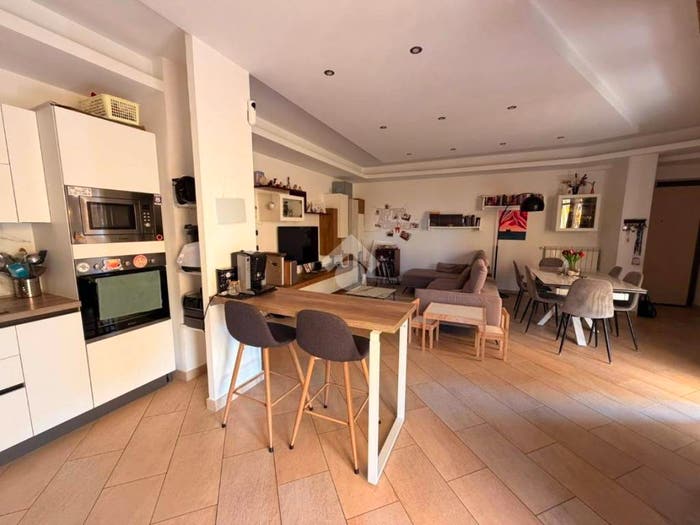 Appartamento trilocale in vendita in Via eugenio montale, Centro, Mugnano di Napoli