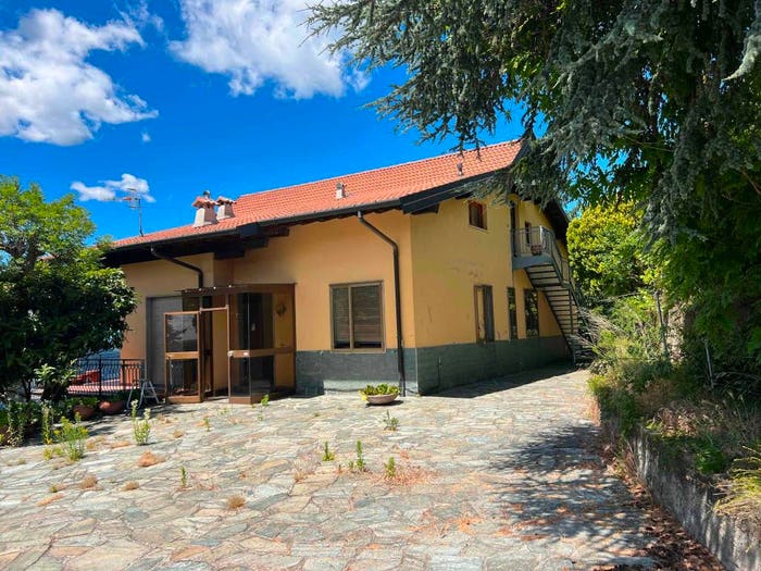 Casa con 6 locali in vendita in Via Massimo d'Azeglio, Civiglio, Como