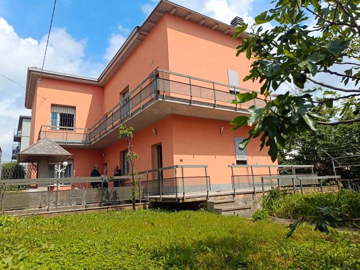 Casa con 6 locali in vendita in Via dei Dossi, Centro, Fara Gera d'Adda