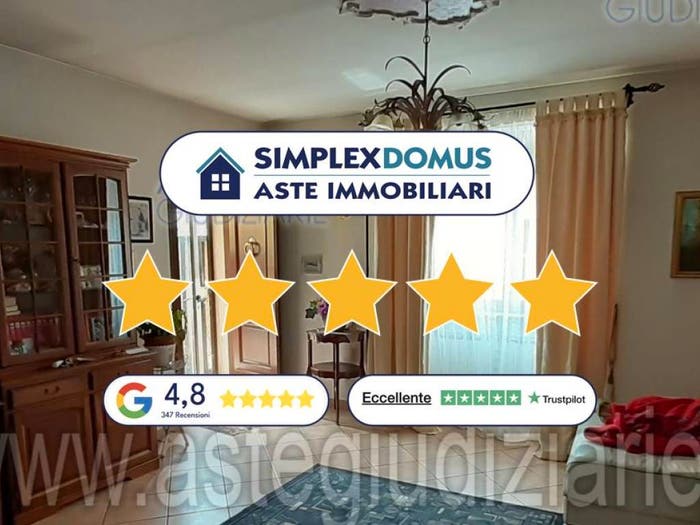Appartamento con 6 locali in vendita in Roma, Centro, Capistrello