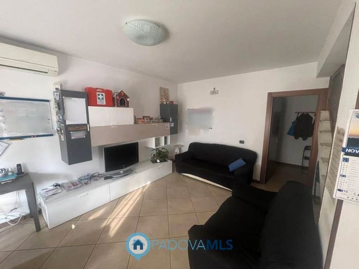 Casa con 6 locali in vendita in Noventa, Noventa Padovana