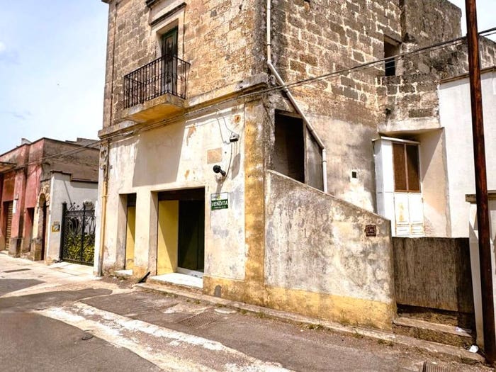 Casa trilocale in vendita in Via Principe Amedeo, Centro, Corsano