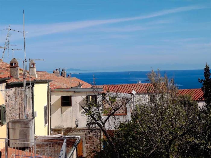 Appartamento trilocale in vendita in Via Carlo Alberto, Centro, Capraia Isola