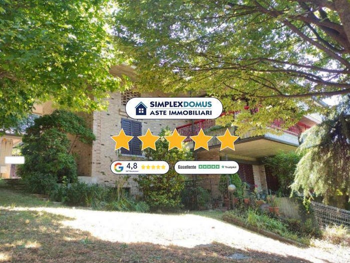 Casa con 6 locali in vendita in Via Belvedere, Centro, Inverigo