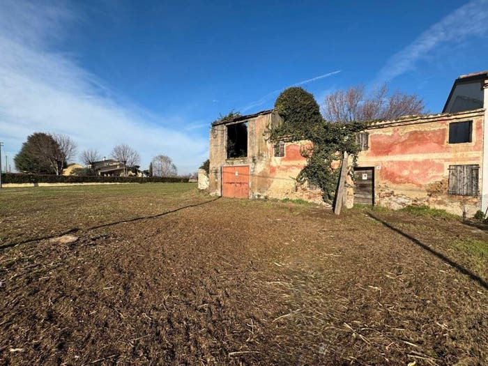 Casa quadrilocale in vendita in VIA MATTEOTTI, Centro, Noventa Vicentina