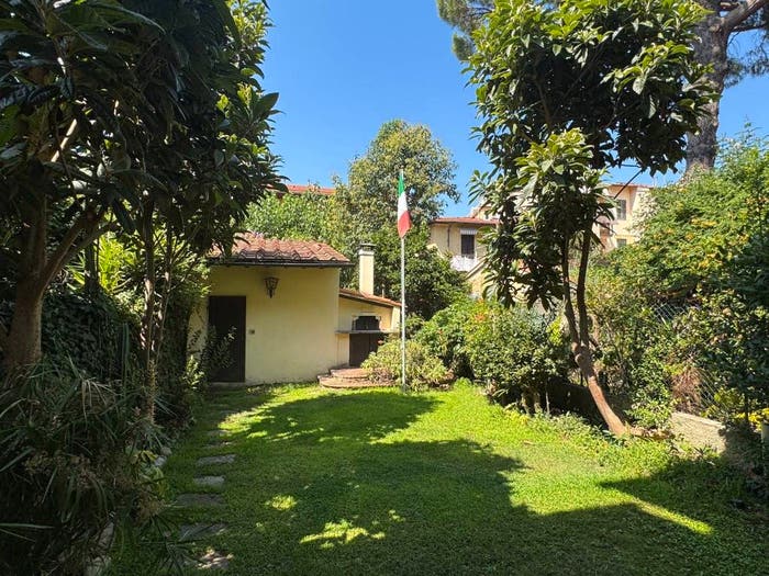 Casa con 6 locali in vendita in Via Niccolò da Uzzano, Gavinana, Firenze
