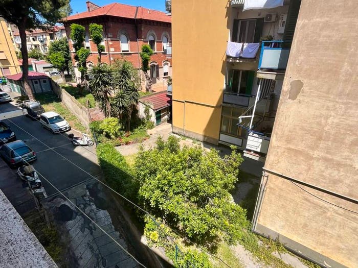 Appartamento quadrilocale in vendita in Via Francesco Petrarca, Centro, Piombino