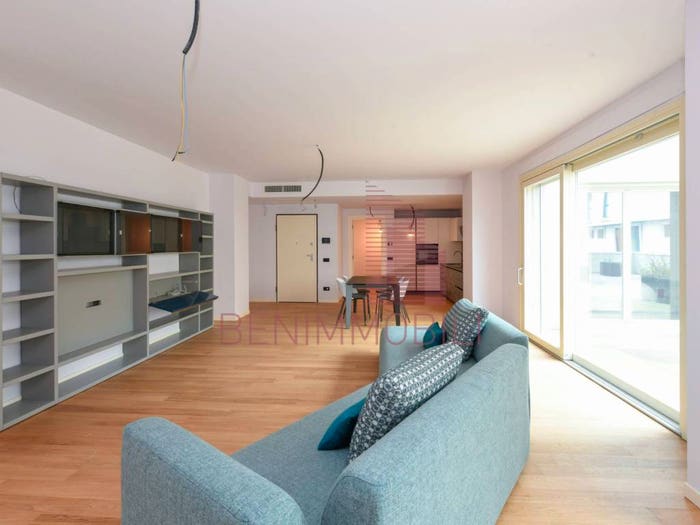 Appartamento quadrilocale in vendita in Via Leonardo Da Vinci, Via Veneto Borgo Trento, Brescia