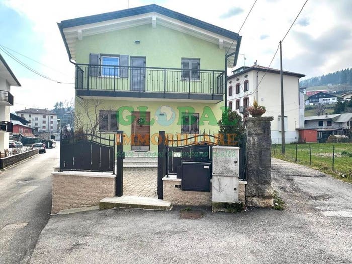 Casa quadrilocale in vendita in Centro, Enego